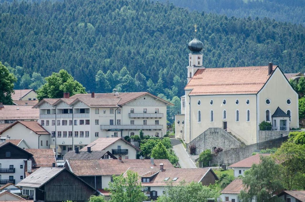 Burggasthof Hauptmann Kollnburg エクステリア 写真
